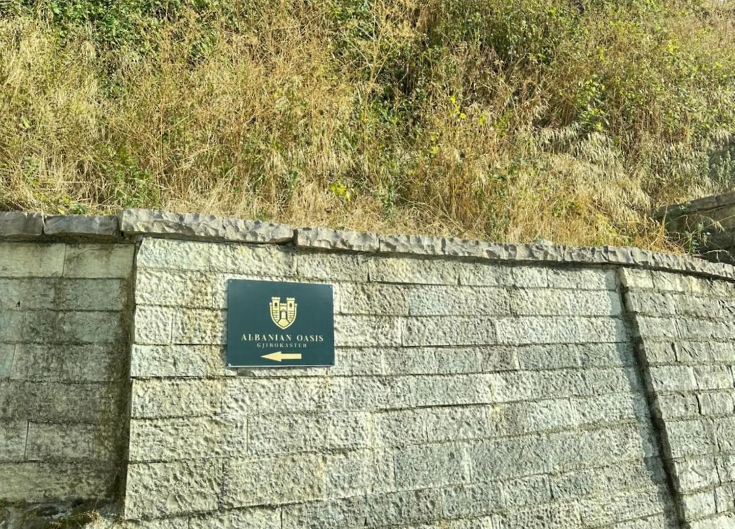 GjirokastërAlbanian Oasis公寓 0*, Gjirokastër 阿尔巴尼亚